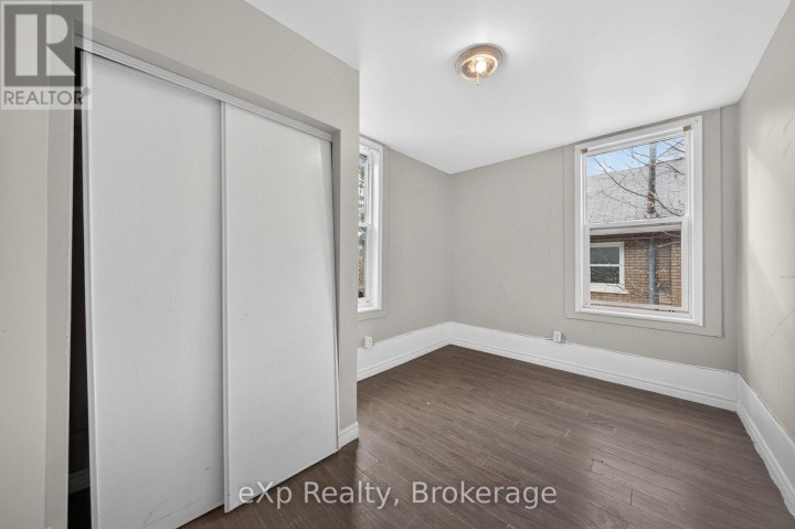 Photo 23 at 12 Fleet Street, Brantford