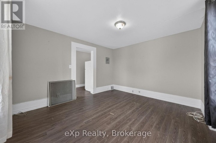 Photo 28 at 12 Fleet Street, Brantford