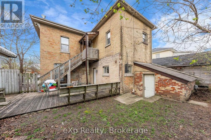 Photo 35 at 12 Fleet Street, Brantford