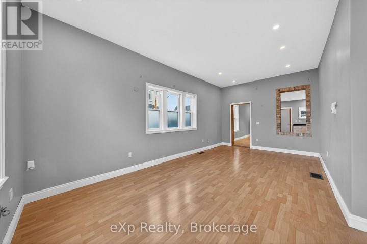 Photo 6 at 12 Fleet Street, Brantford