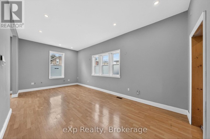 Photo 8 at 12 Fleet Street, Brantford