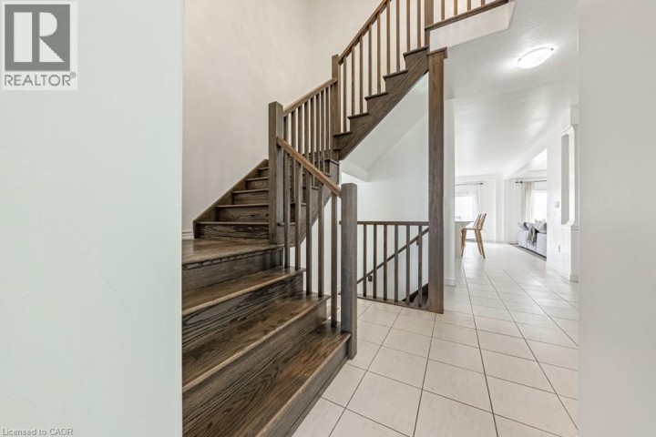 Photo 5 at 462 Blackburn Drive, Empire South, Brantford