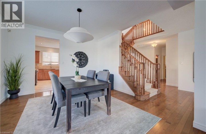 Photo 10 at 169 Falconridge Drive, Lexington / Lincoln Village, Kitchener