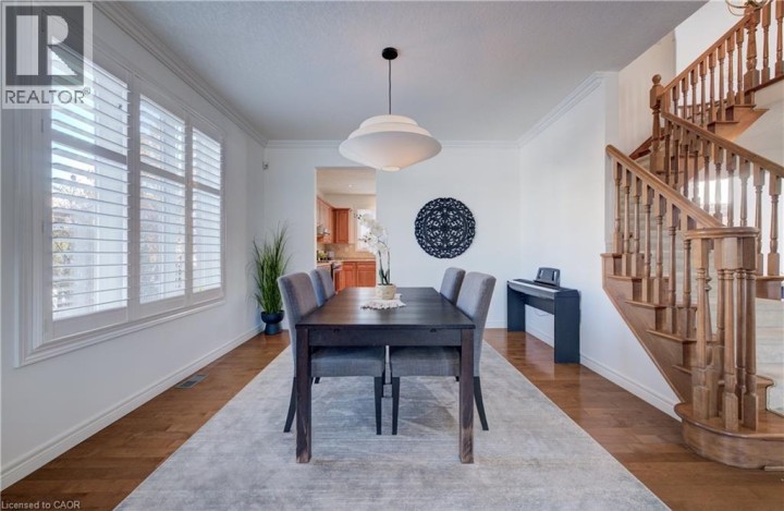 Photo 9 at 169 Falconridge Drive, Lexington / Lincoln Village, Kitchener