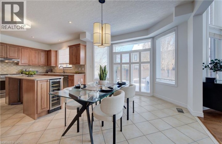 Photo 18 at 169 Falconridge Drive, Lexington / Lincoln Village, Kitchener