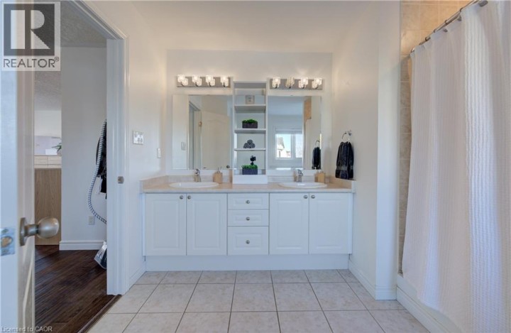 Photo 31 at 169 Falconridge Drive, Lexington / Lincoln Village, Kitchener
