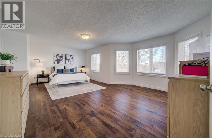 Photo 27 at 169 Falconridge Drive, Lexington / Lincoln Village, Kitchener