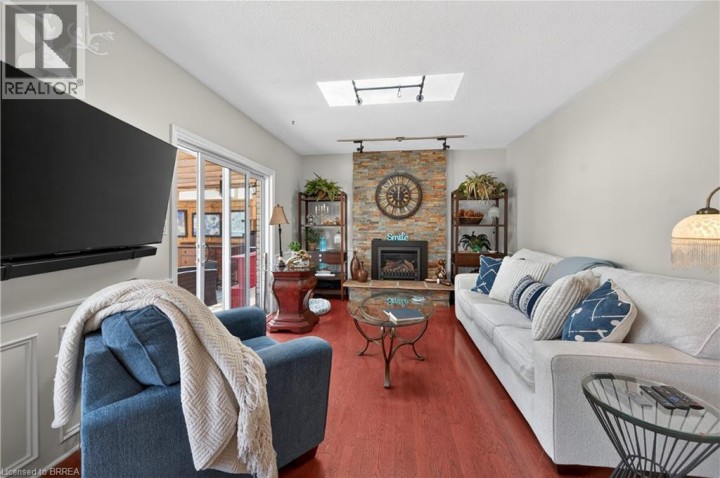 Photo 15 at 6 Winter Way, Beckett, Brantford