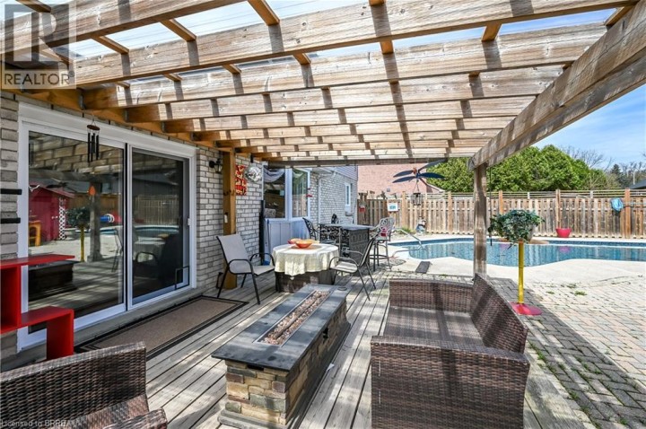 Photo 41 at 6 Winter Way, Beckett, Brantford