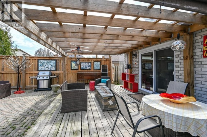 Photo 43 at 6 Winter Way, Beckett, Brantford