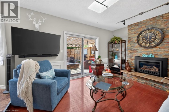 Photo 19 at 6 Winter Way, Beckett, Brantford