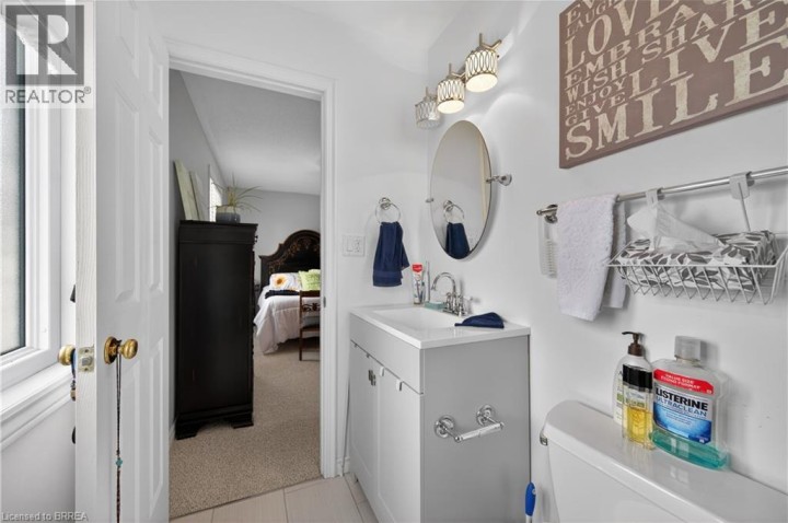 Photo 25 at 6 Winter Way, Beckett, Brantford