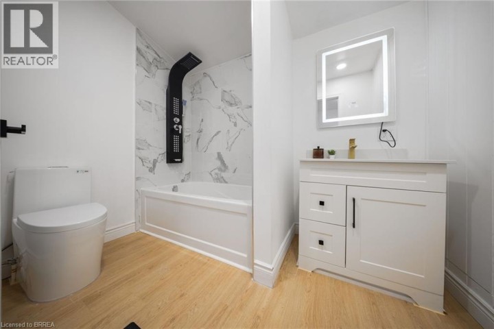 Photo 18 at 8 Main Street, North Ward, Brantford