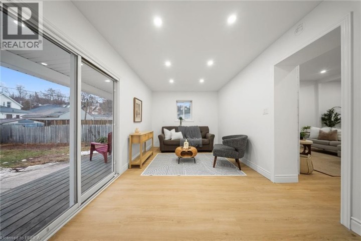 Photo 16 at 8 Main Street, North Ward, Brantford