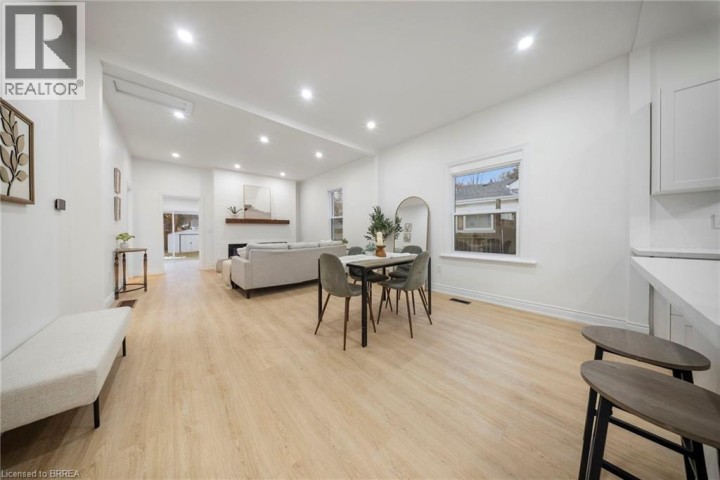 Photo 11 at 8 Main Street, North Ward, Brantford