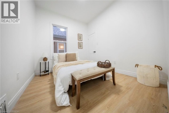 Photo 19 at 8 Main Street, North Ward, Brantford