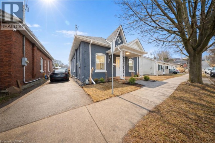 Photo 1 at 8 Main Street, North Ward, Brantford