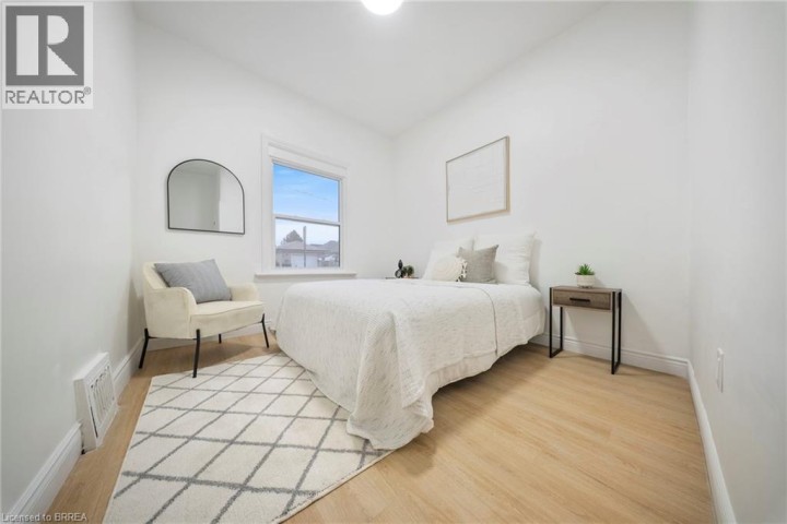 Photo 22 at 8 Main Street, North Ward, Brantford