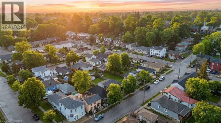 Photo 30 at 8 Main Street, North Ward, Brantford