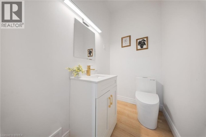 Photo 14 at 8 Main Street, North Ward, Brantford