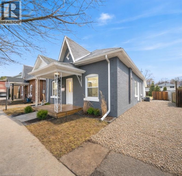 Photo 3 at 8 Main Street, North Ward, Brantford