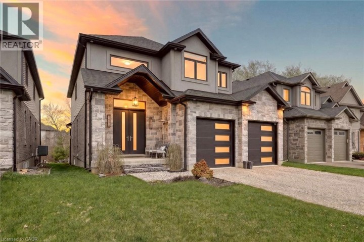 Photo 4 at 349 Masters Drive, Woodstock - North, Woodstock