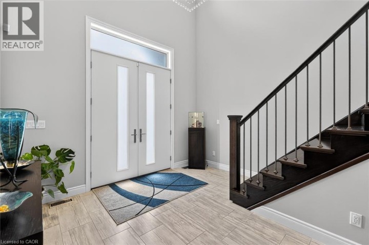 Photo 7 at 349 Masters Drive, Woodstock - North, Woodstock