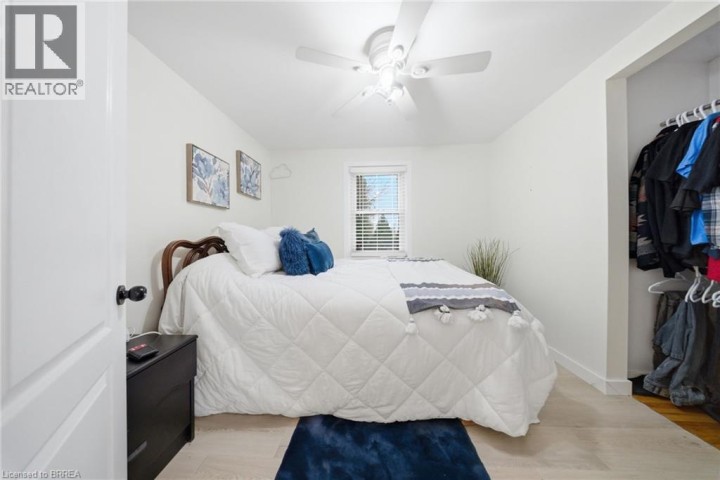 Photo 14 at 71 Fourth Avenue, Echo Place, Brantford