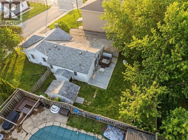 Photo 18 at 71 Fourth Avenue, Echo Place, Brantford