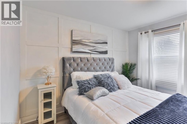 Photo 11 at 75 Tollgate Road, Queensway / Grove, Brantford