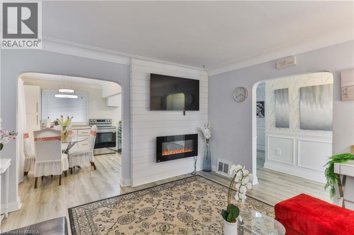 Photo 6 at 75 Tollgate Road, Queensway / Grove, Brantford