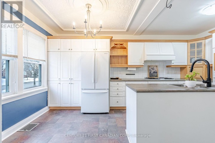 Photo 6 at 108 Myrtle Street, St. Thomas