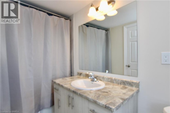 Photo 18 at 13 - 677 N Park Street, Cedarland, Brantford