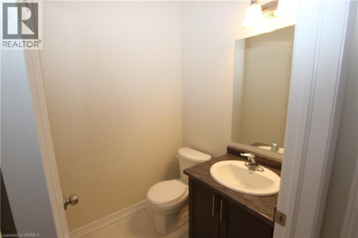 Photo 10 at 13 - 677 N Park Street, Cedarland, Brantford