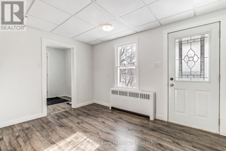 Photo 14 at 152 E Charles Street, Ingersoll - South, Ingersoll