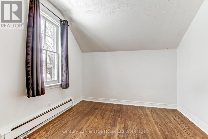 Photo 20 at 152 E Charles Street, Ingersoll - South, Ingersoll