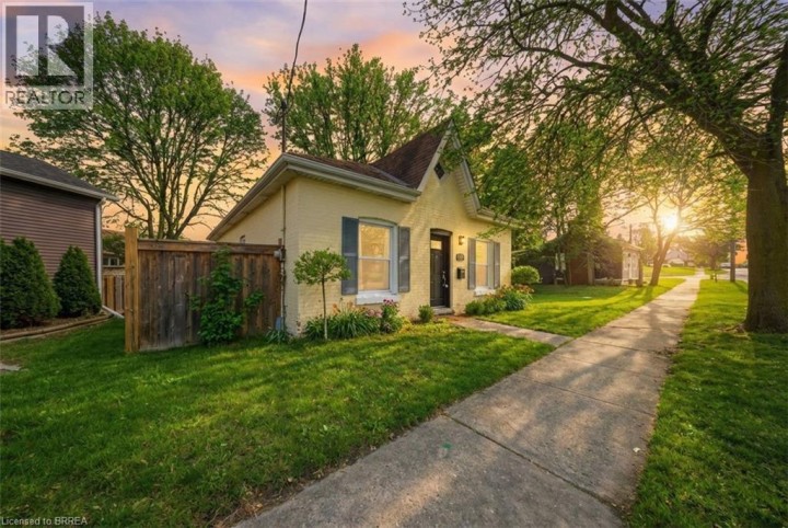 Photo 1 at 38 Mount Pleasant Street, Old West Brant, Brantford