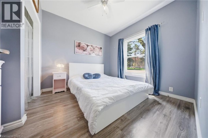 Photo 13 at 38 Mount Pleasant Street, Old West Brant, Brantford