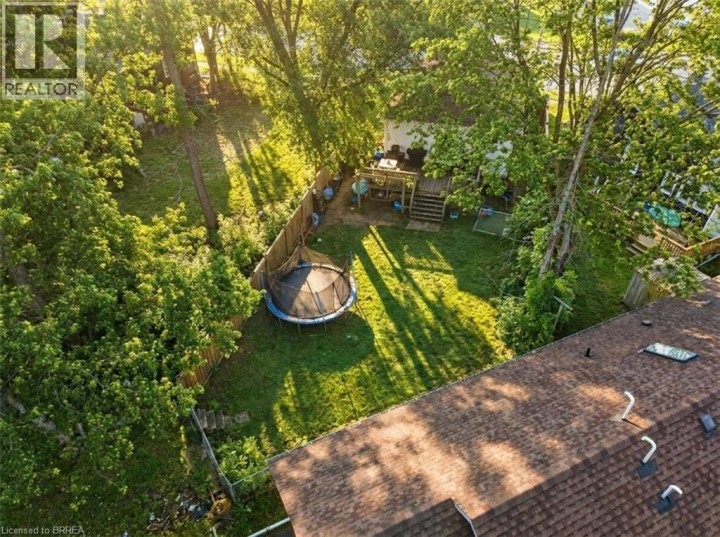 Photo 23 at 38 Mount Pleasant Street, Old West Brant, Brantford