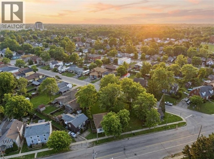 Photo 26 at 38 Mount Pleasant Street, Old West Brant, Brantford