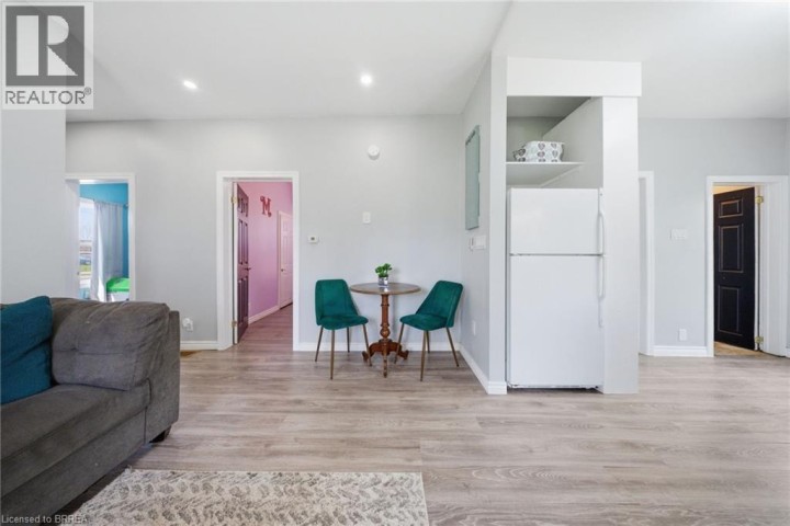 Photo 7 at 38 Mount Pleasant Street, Old West Brant, Brantford