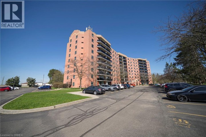 Photo 1 at 715 - 9 Bonheur Court, Lynden Hills, Brantford