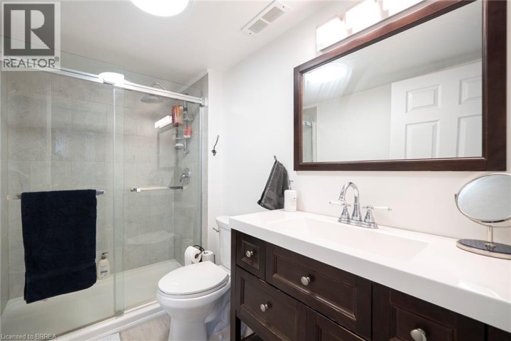 Photo 13 at 715 - 9 Bonheur Court, Lynden Hills, Brantford
