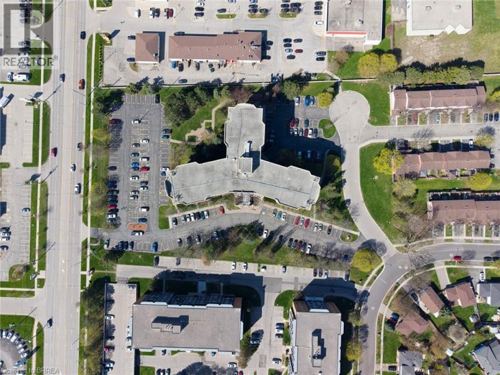 Photo 25 at 715 - 9 Bonheur Court, Lynden Hills, Brantford