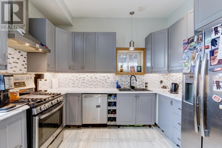 Photo 14 at 4 Clyde Street, Norwich Town, Norwich