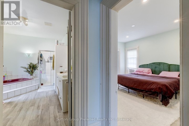 Photo 17 at 4 Clyde Street, Norwich Town, Norwich