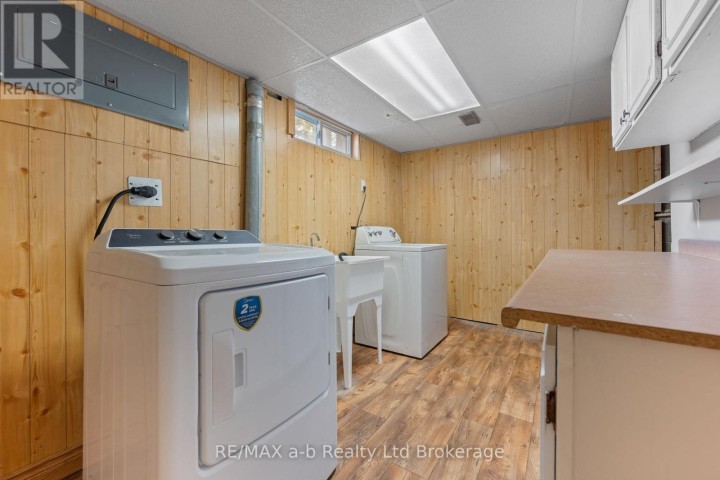 Photo 16 at 318 Broadway Street, Tillsonburg