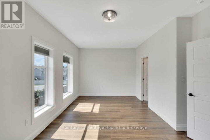 Photo 13 at 706 - 361 Quarter Town Line, Tillsonburg
