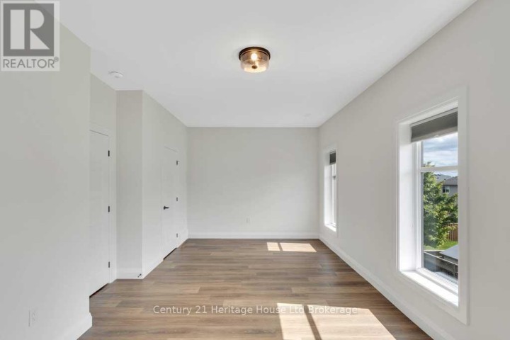 Photo 17 at 706 - 361 Quarter Town Line, Tillsonburg