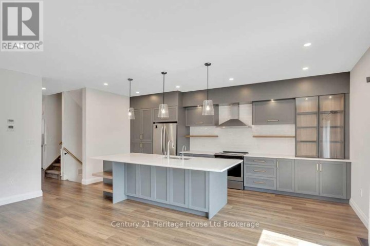 Photo 4 at 706 - 361 Quarter Town Line, Tillsonburg